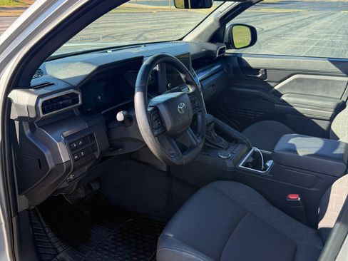 Used 2024 Toyota Tacoma SR5 image 10