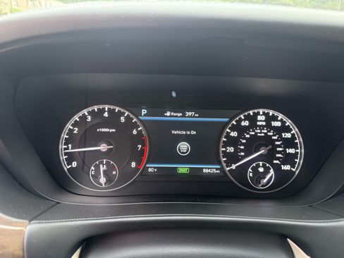 Used 2017 Genesis G90 3.3T Premium RWD image 8