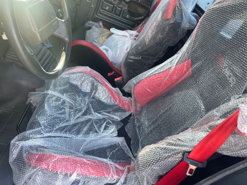 Used 1993 Nissan Pickup 2WD Regular Cab image 12