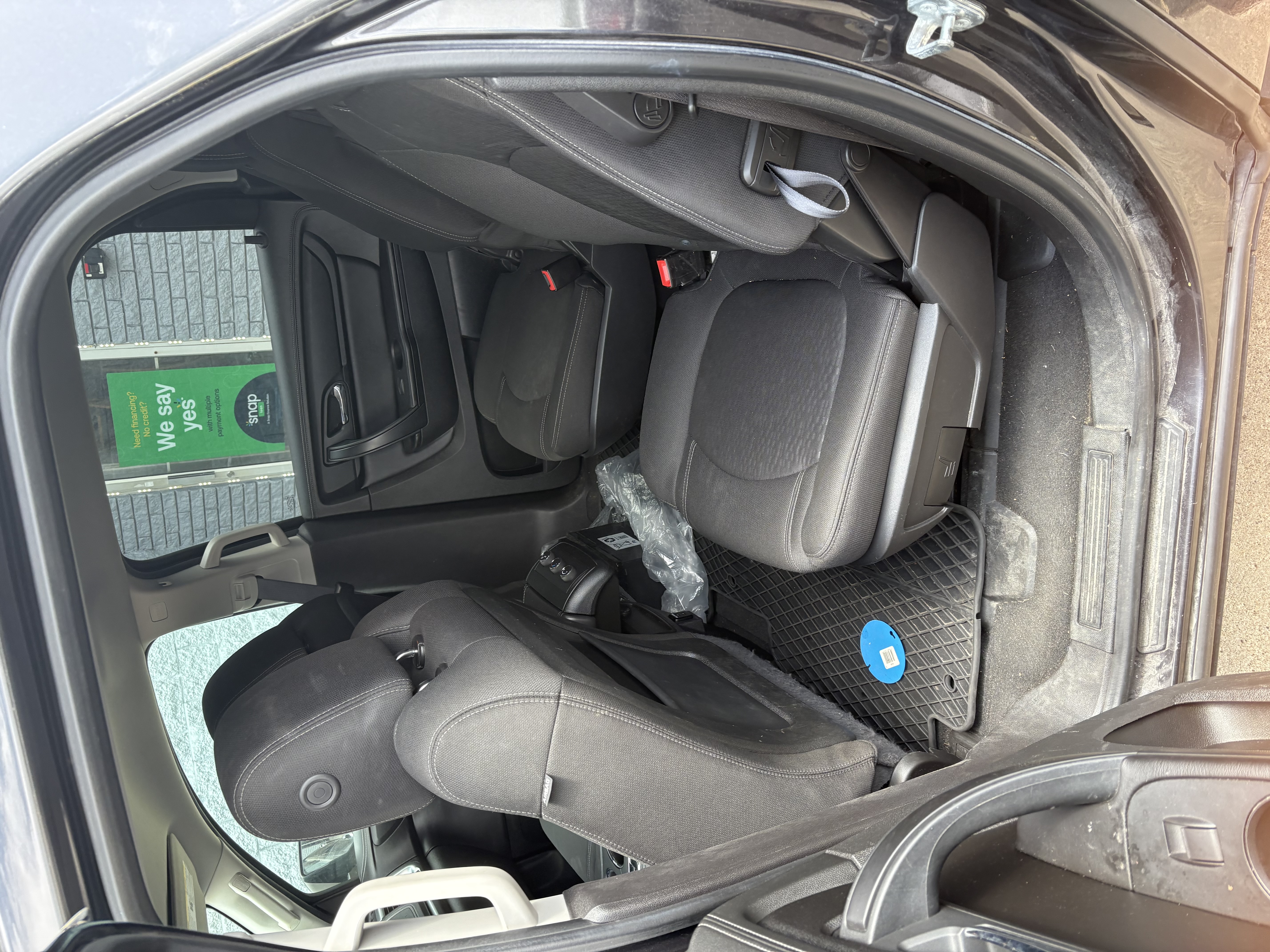 Used 2015 GMC Acadia SLE AWD/4WD image 6