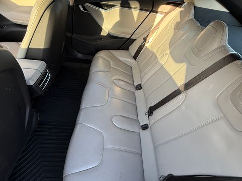 Used 2014 Tesla Model S P85 RWD image 5