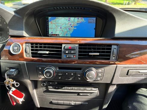 Used 2011 BMW 328i xDrive Sedan image 22