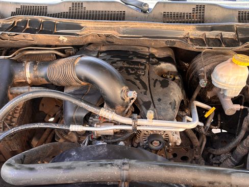 Used 2019 RAM 1500 Classic SLT w/ Luxury Group image 19