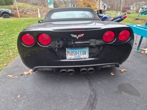 Used 2006 Chevrolet Corvette Convertible w/ Preferred Equipment Group image 6