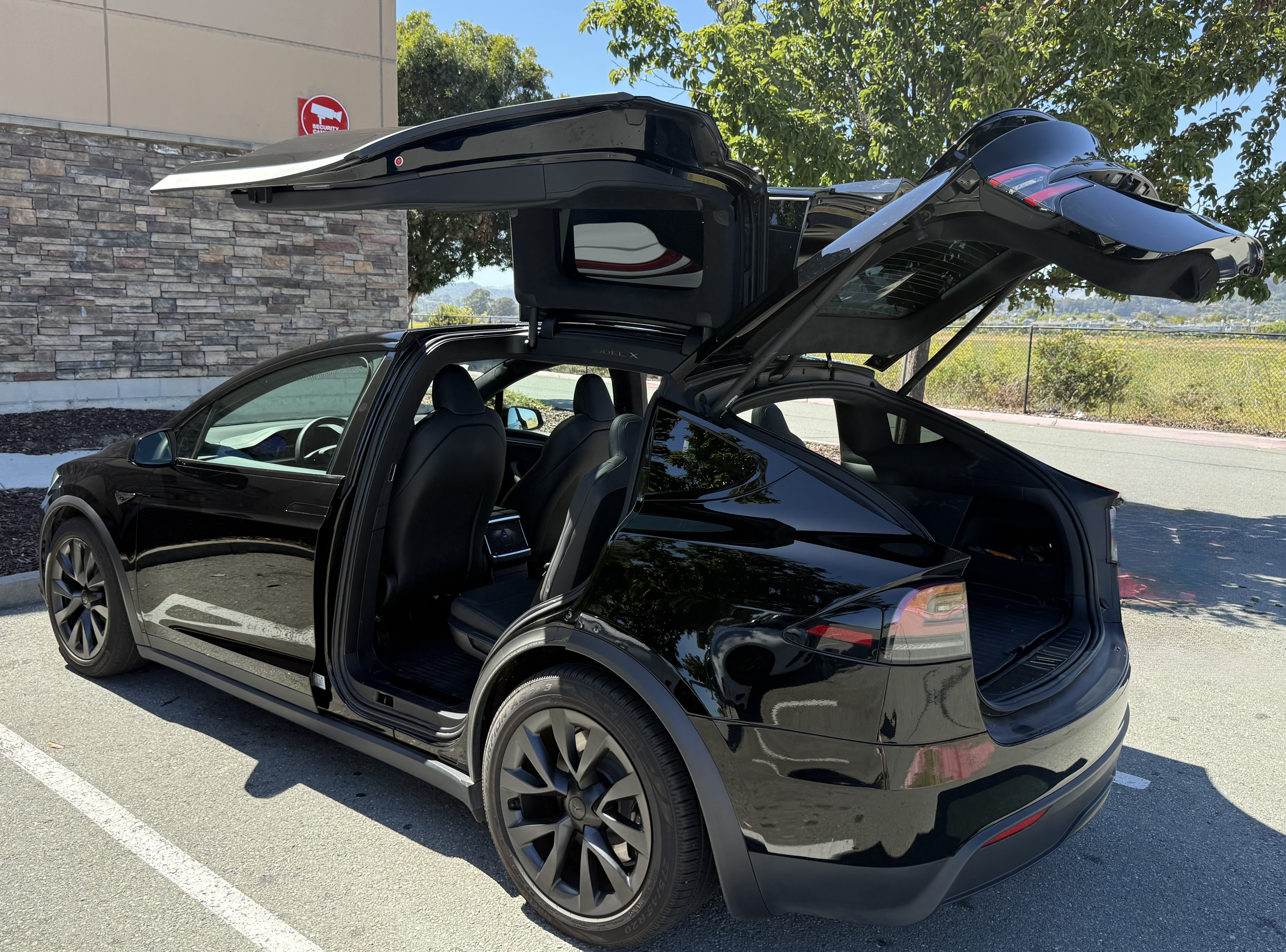 Used 2023 Tesla Model X AWD/4WD image 2