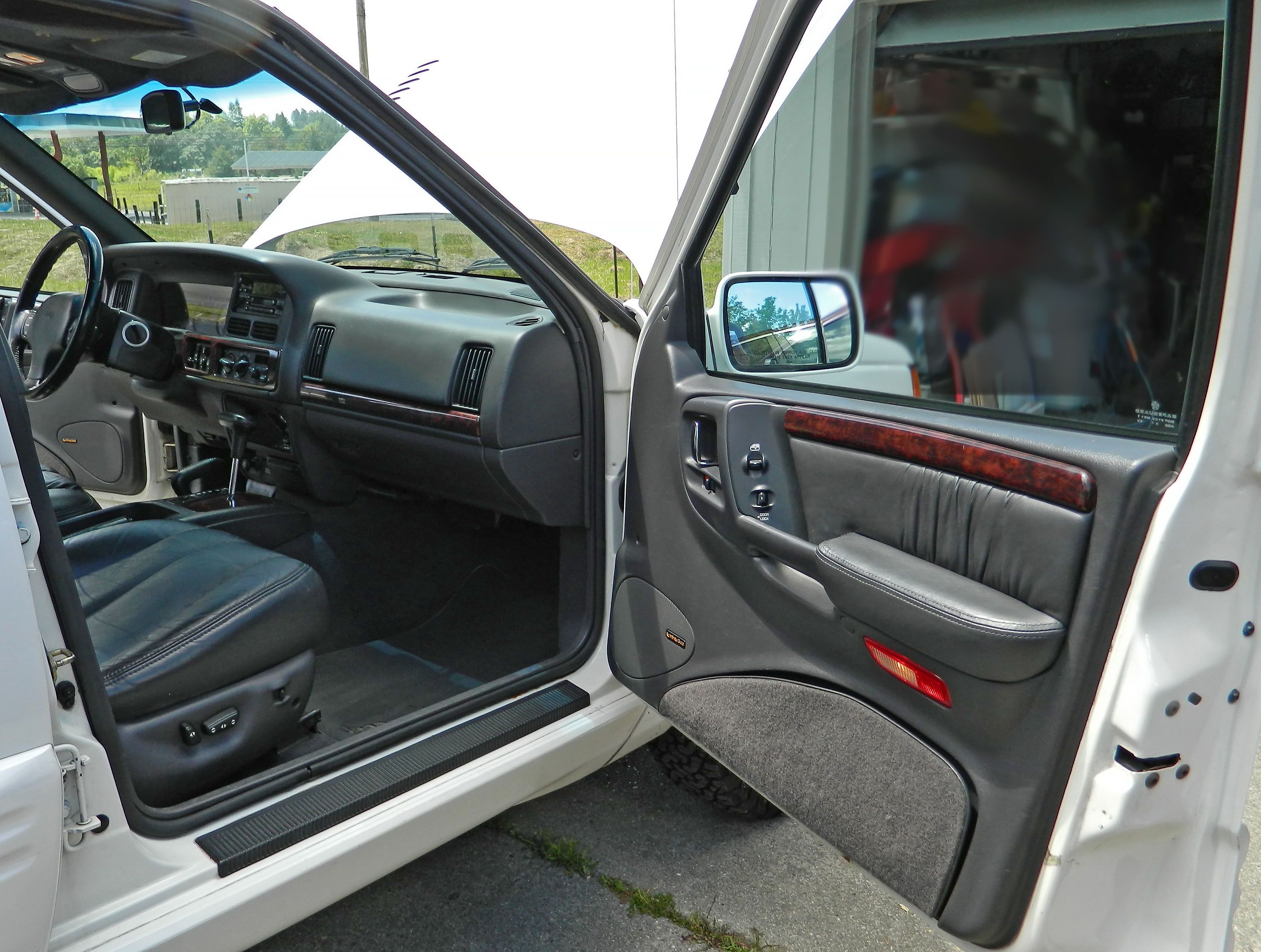 Used 1998 Jeep Grand Cherokee Limited AWD/4WD image 20