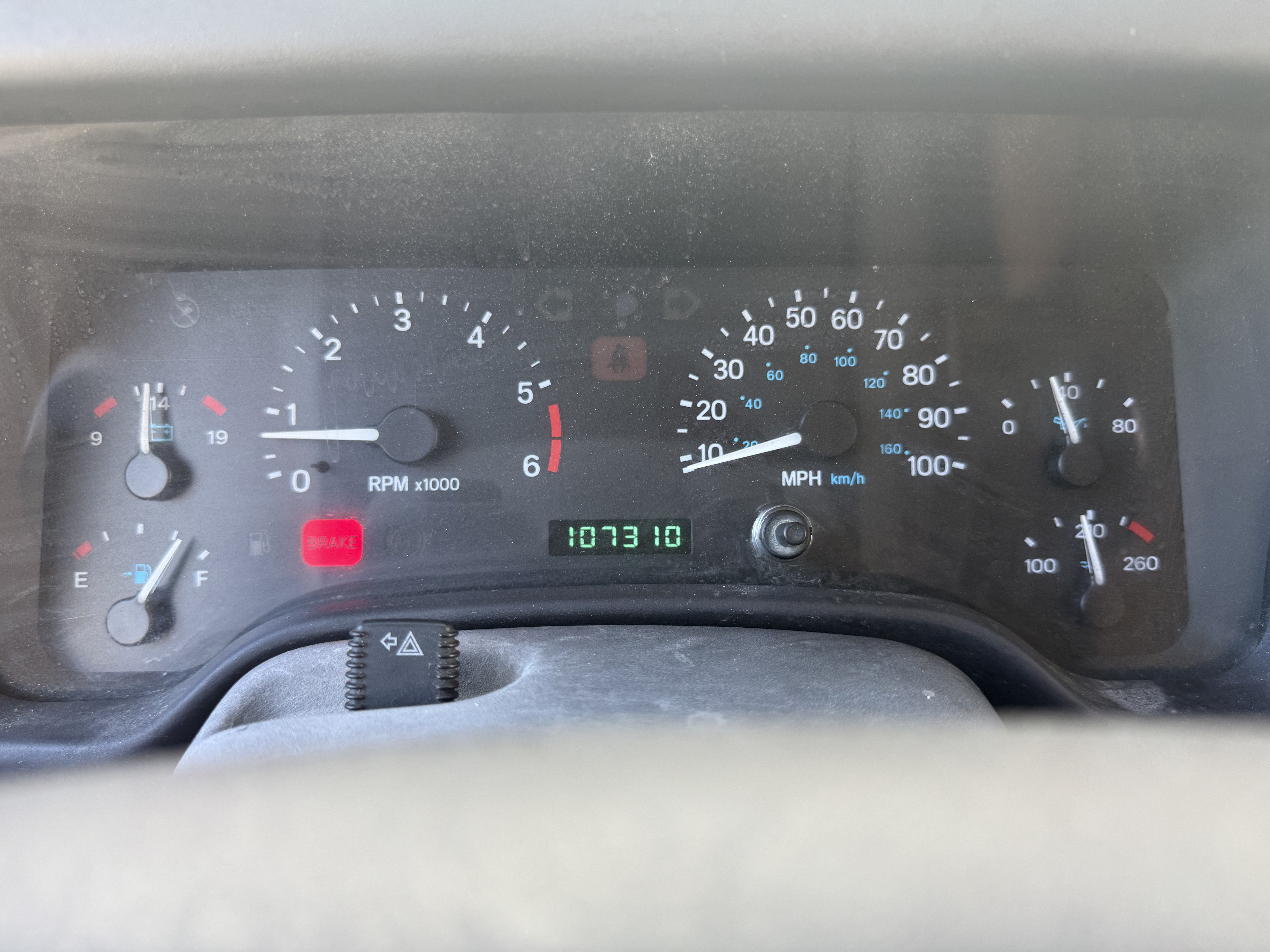 Used 2000 Jeep Wrangler Sahara AWD/4WD image 13