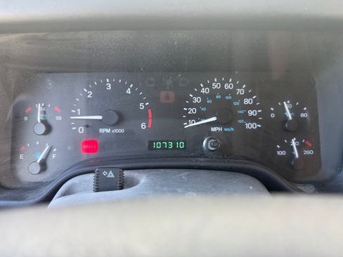 Used 2000 Jeep Wrangler Sahara AWD/4WD image 11