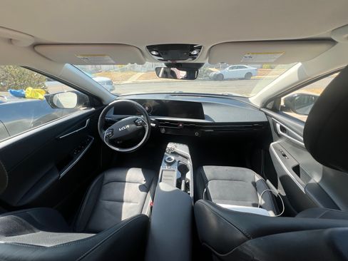 Used 2022 Kia EV6 Wind w/ Wind Technology Package AWD/4WD image 4