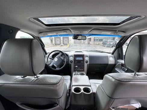Used 2006 Lincoln Mark LT 4x4 image 8