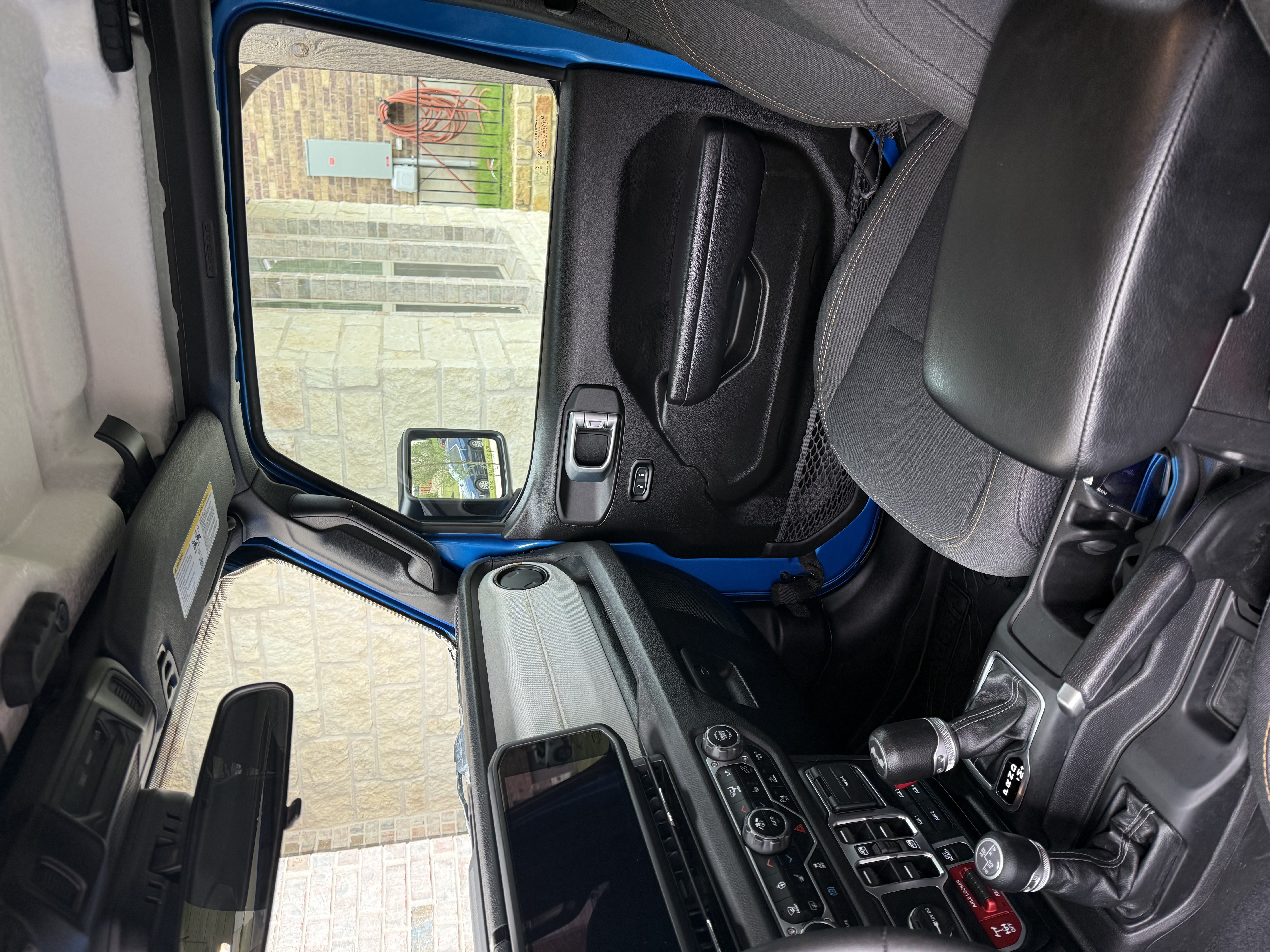 Used 2024 Jeep Wrangler Unlimited AWD/4WD image 15