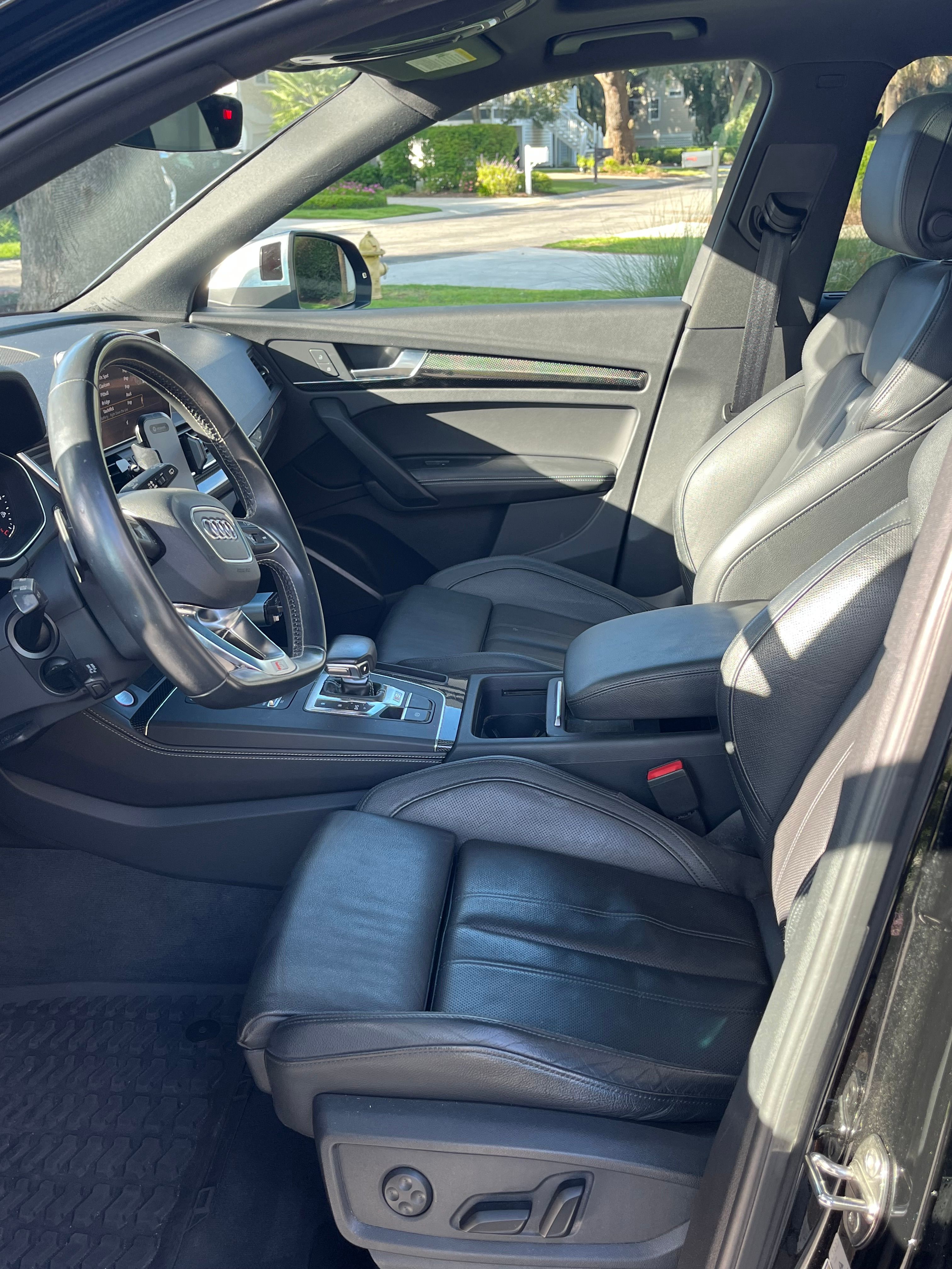 Used 2018 Audi SQ5 Premium Plus w/ S Sport Package AWD/4WD image 11