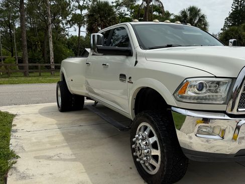 Used 2016 RAM 3500 Laramie Longhorn AWD/4WD image 5