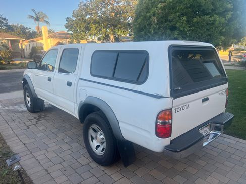 Used 2002 Toyota Tacoma PreRunner image 6