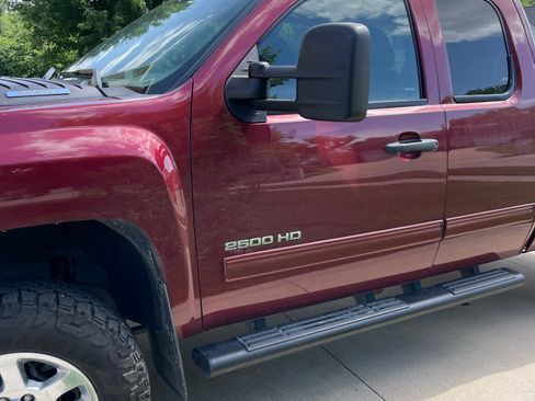 Used 2013 Chevrolet Silverado 2500 LT w/ Suspension Package, Off-Road AWD/4WD image 4