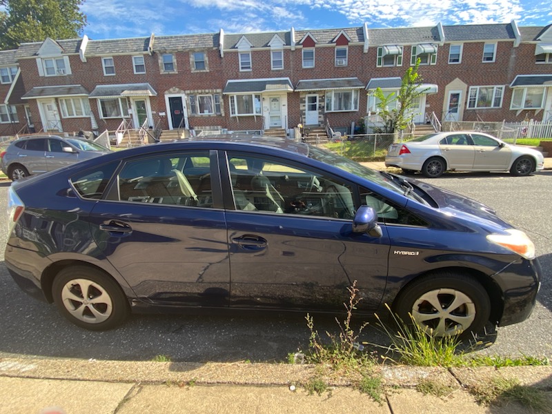 Used 2013 Toyota Prius Two FWD image 2