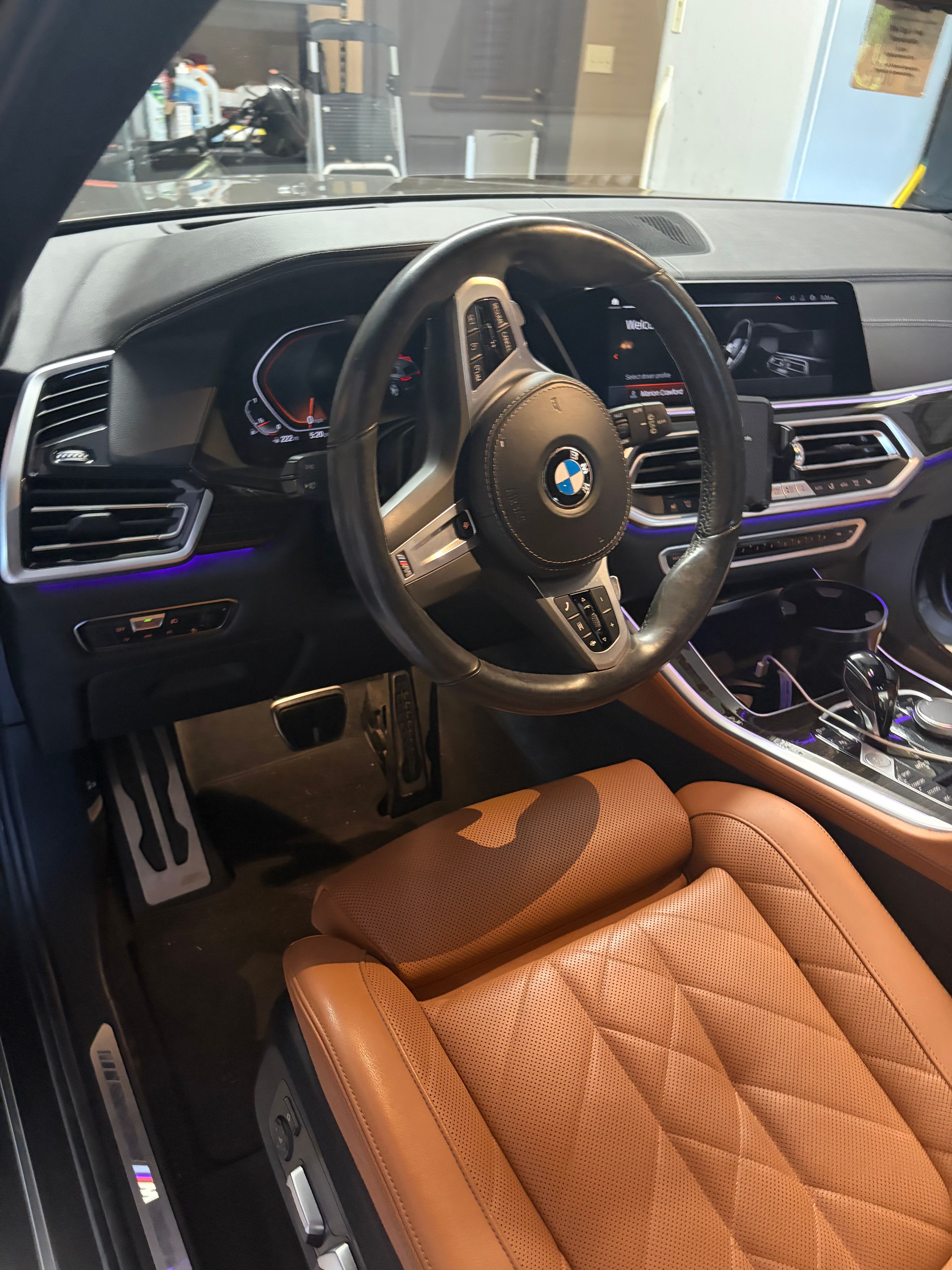 Used 2023 BMW X5 xDrive40i w/ M Sport Package AWD/4WD image 5
