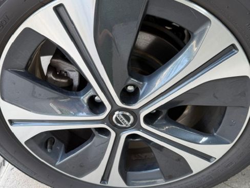 Used 2021 Nissan Leaf SL Plus FWD image 8