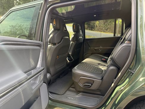 Used 2025 Rivian R1S Adventure image 8