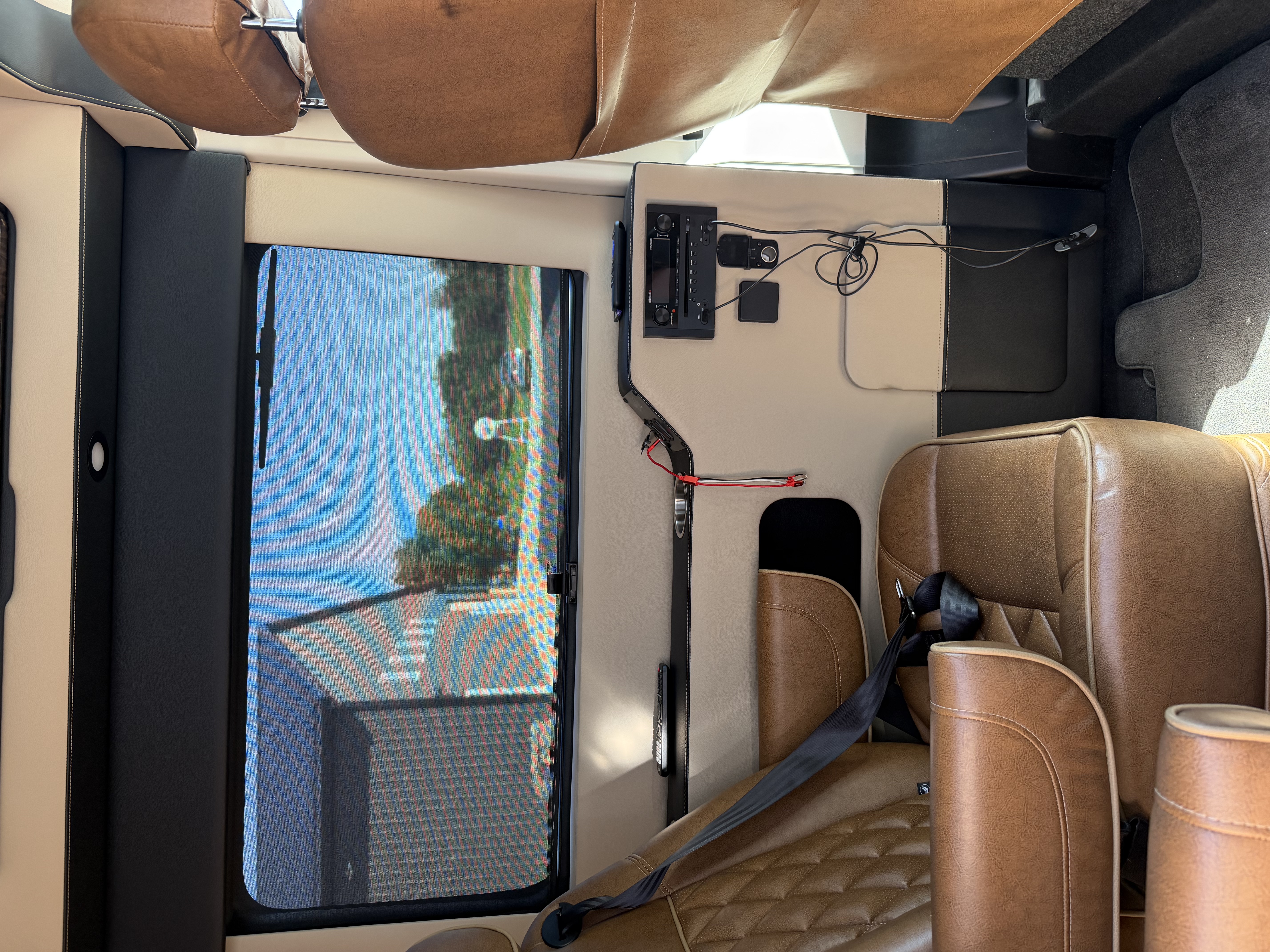 Used 2022 RAM ProMaster 2500 w/ Safety Group FWD image 12