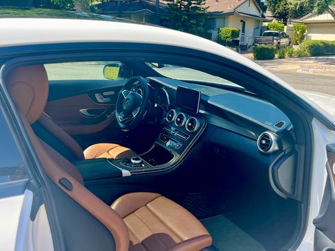 Used 2017 Mercedes-Benz C 300 Coupe image 8
