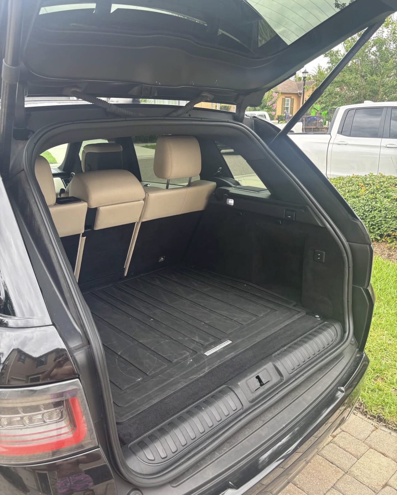 Used 2019 Land Rover Range Rover Sport HSE Dynamic AWD/4WD image 10