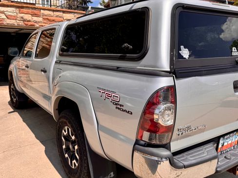 Used 2010 Toyota Tacoma 4x4 Double Cab image 5