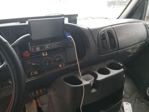 Used 2003 Dodge B3500 image 5