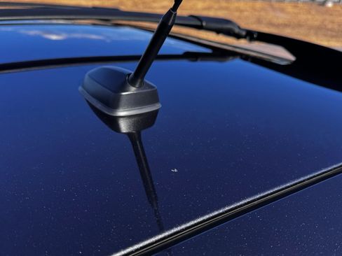 Used 2017 Ford Escape Titanium image 14