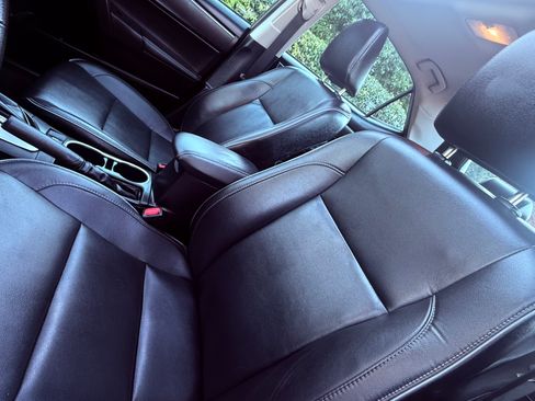 Used 2018 Toyota Corolla XLE image 20