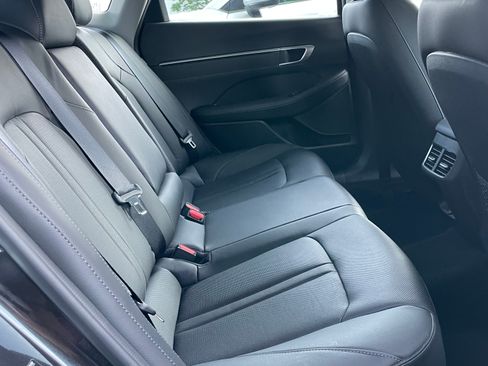 Used 2021 Hyundai Sonata Limited FWD image 10