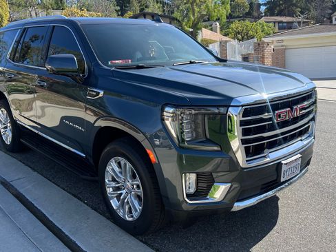 Used 2021 GMC Yukon SLT w/ Rear Media and Nav Package image 16