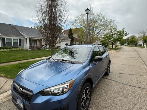 Used 2018 Subaru Crosstrek 2.0i AWD/4WD image 2