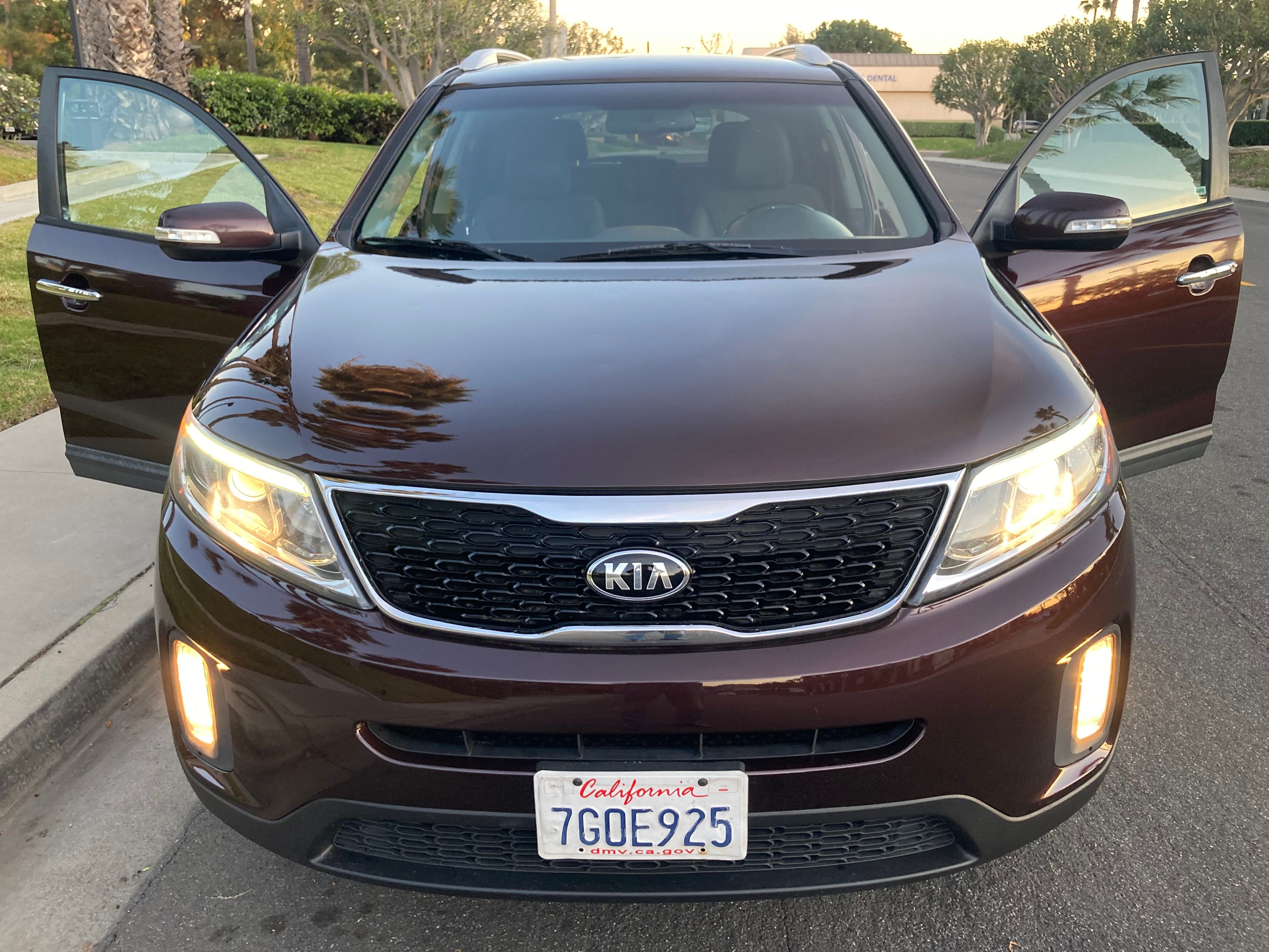 Used 2014 Kia Sorento LX FWD image 1