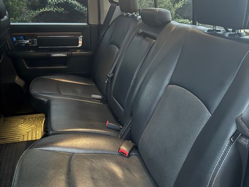 Used 2016 RAM 1500 Laramie w/ Convenience Group image 9