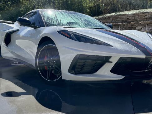 Used 2022 Chevrolet Corvette Stingray Preferred Cpe w/ 2LT image 1