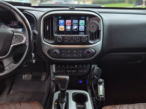 Used 2018 Chevrolet Colorado ZR2 image 19