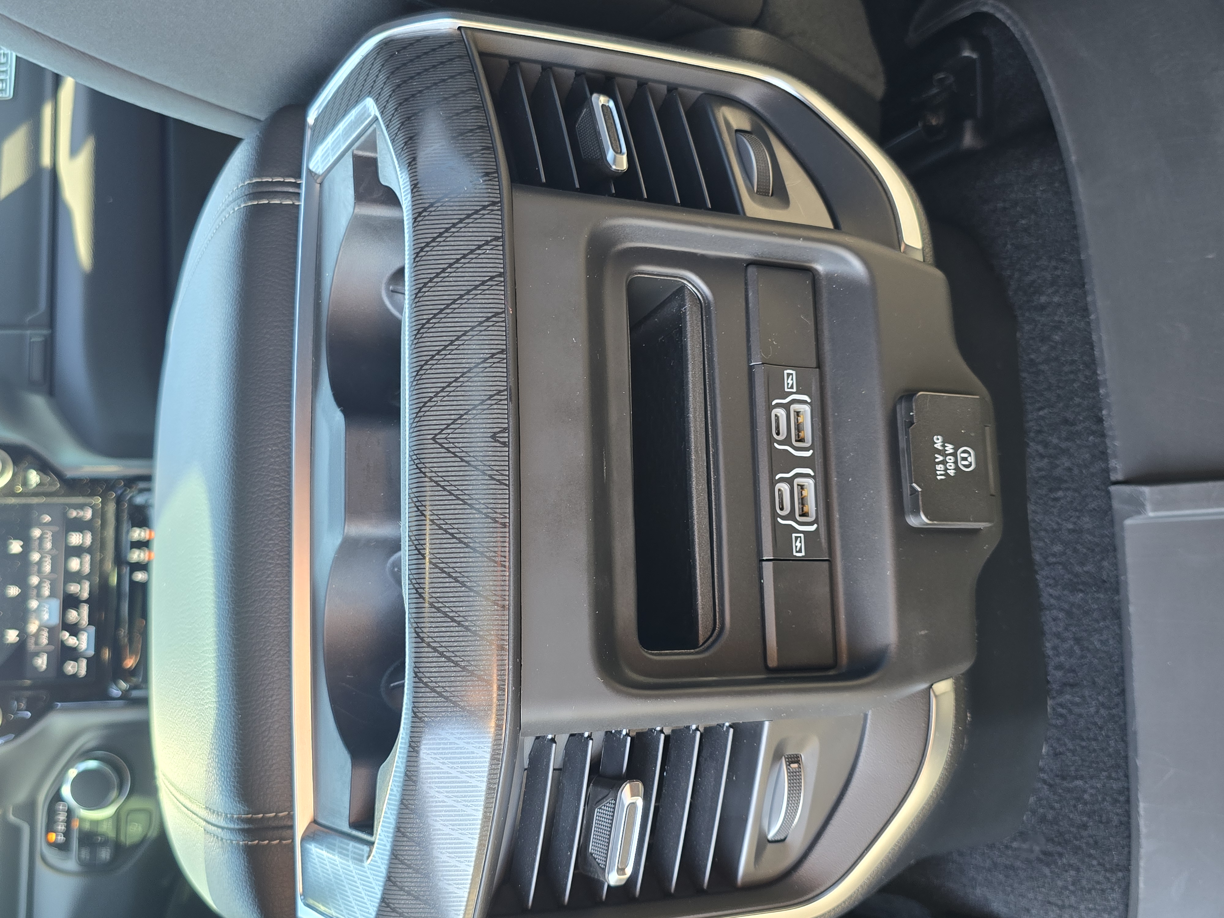 Used 2025 RAM 1500 Big Horn AWD/4WD image 15