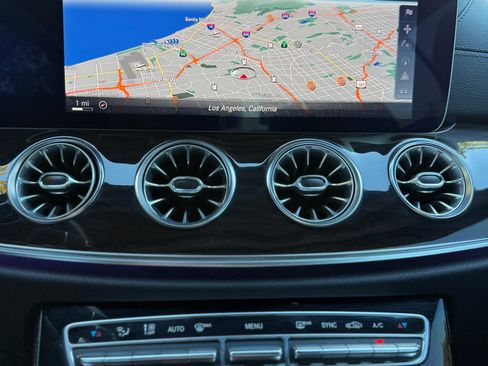 Used 2018 Mercedes-Benz E 400 Coupe image 23