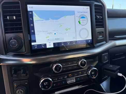 Used 2021 Ford F150 Lariat image 10