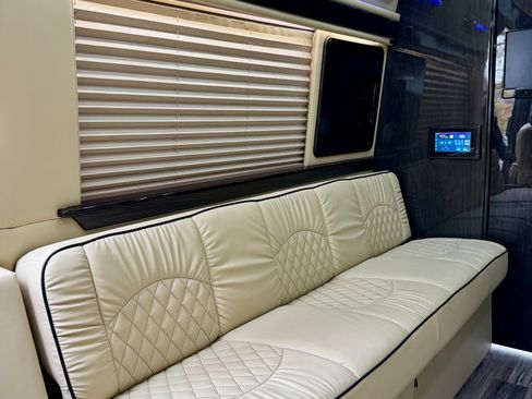 Used 2020 Mercedes-Benz Sprinter 3500 image 2