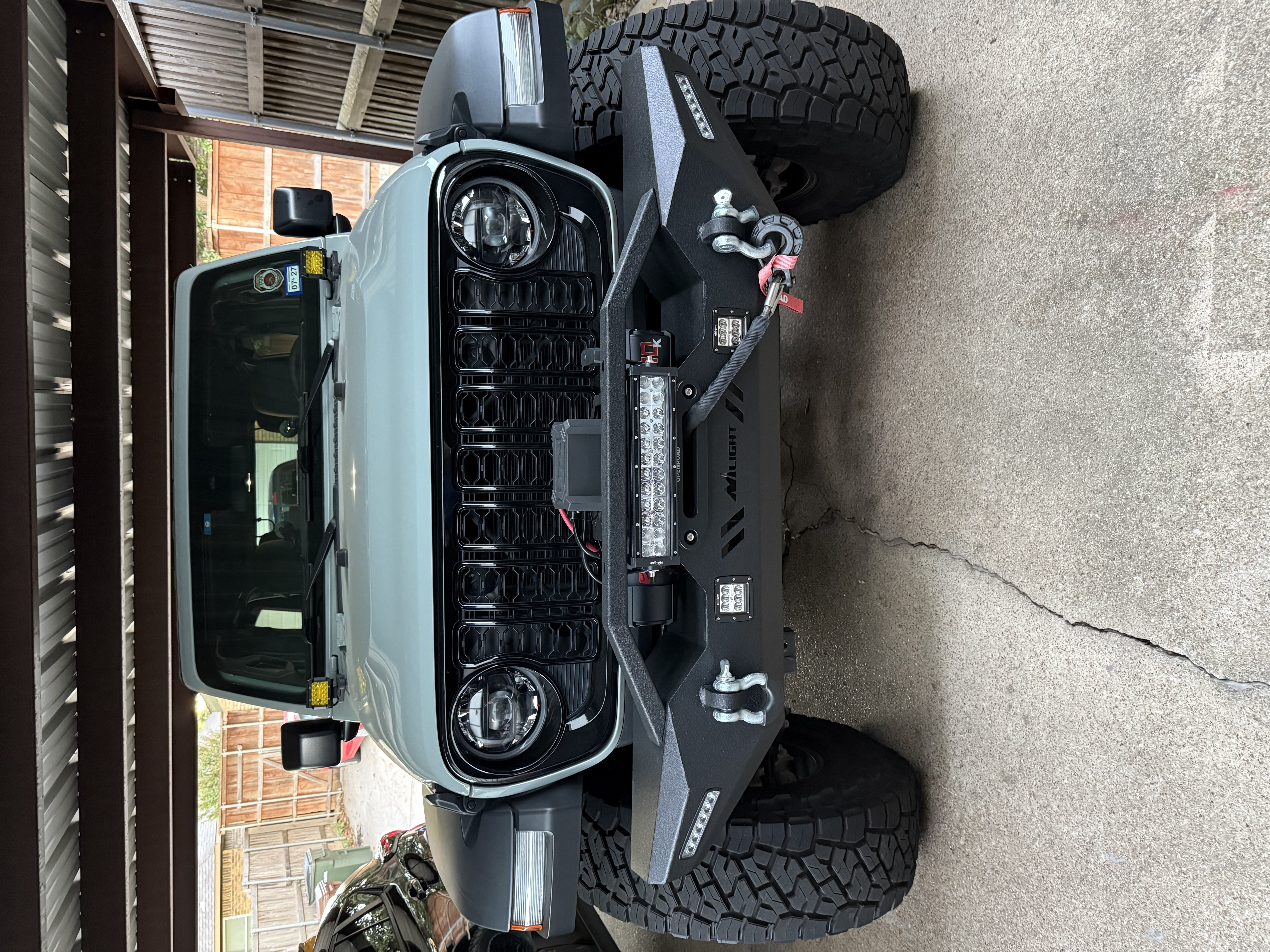 Used 2024 Jeep Wrangler Unlimited Sport AWD/4WD image 12