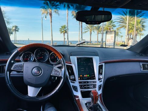 Used 2011 Cadillac CTS Premium image 2