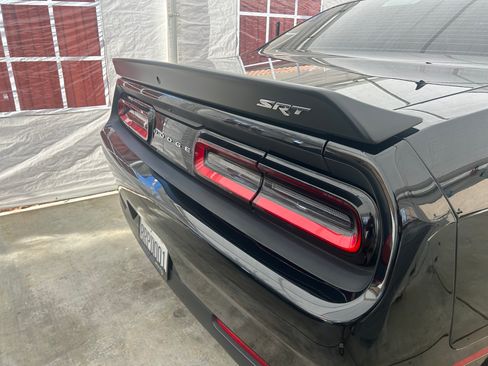 Used 2016 Dodge Challenger SRT Hellcat image 16