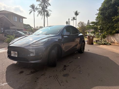 Used 2021 Tesla Model Y Long Range image 2