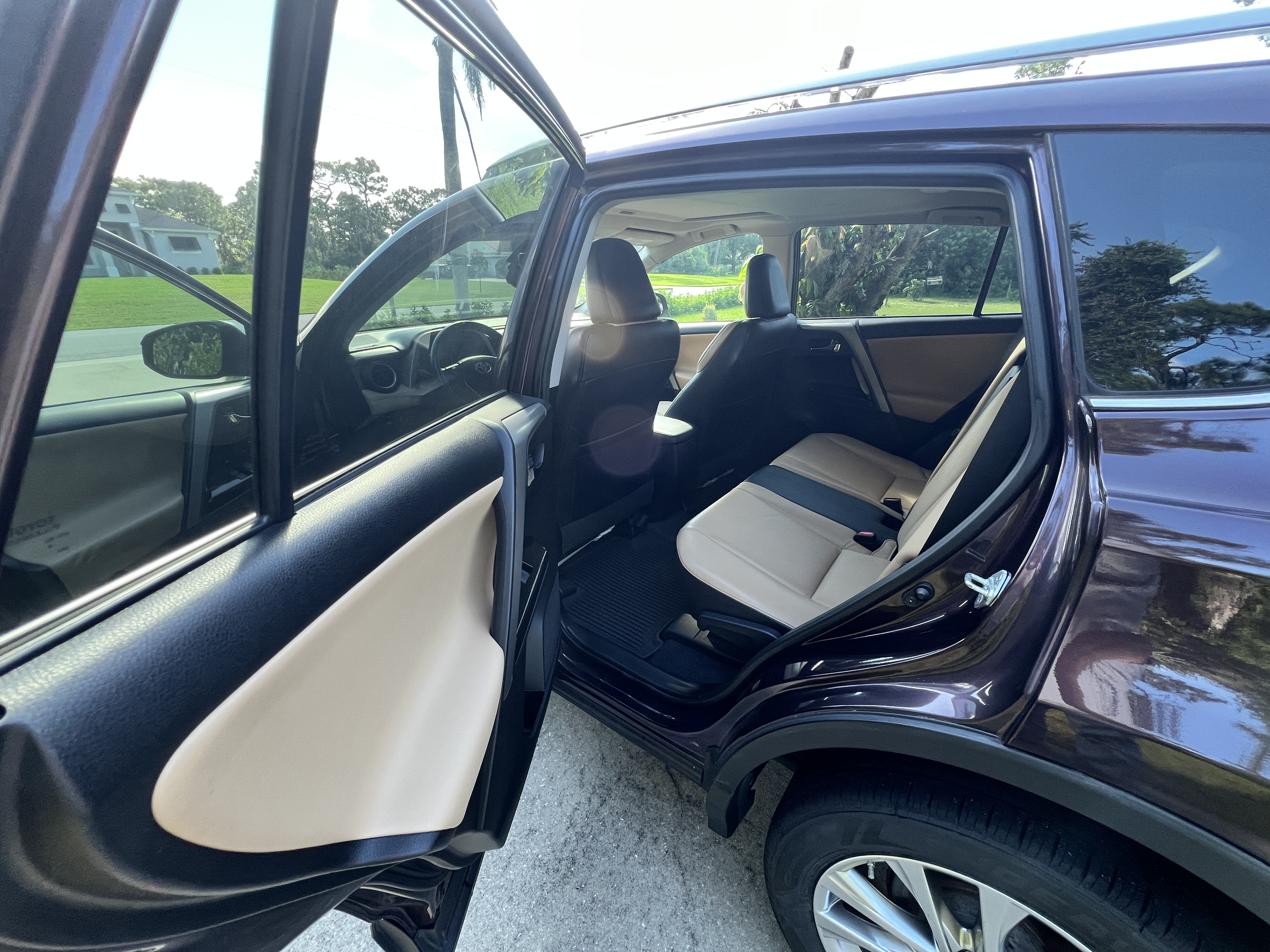 Used 2016 Toyota RAV4 Limited FWD image 8