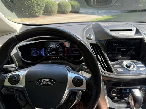 Used 2013 Ford C-MAX SEL FWD image 15