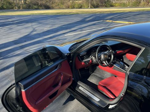 Used 2021 Porsche 911 Carrera S w/ Sport Package RWD image 6