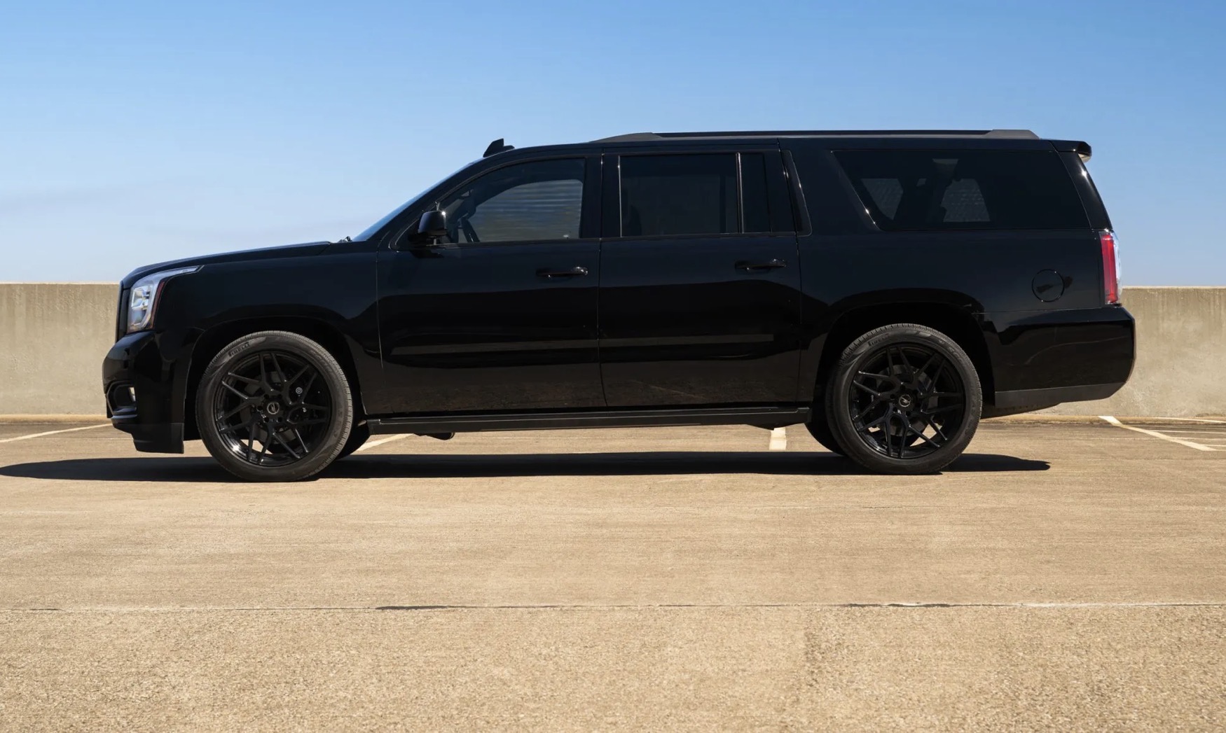 Used 2019 GMC Yukon XL Denali w/ Denali Ultimate Package RWD image 9