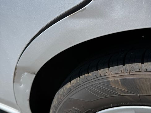 Used 2015 Nissan Versa S Plus FWD image 15